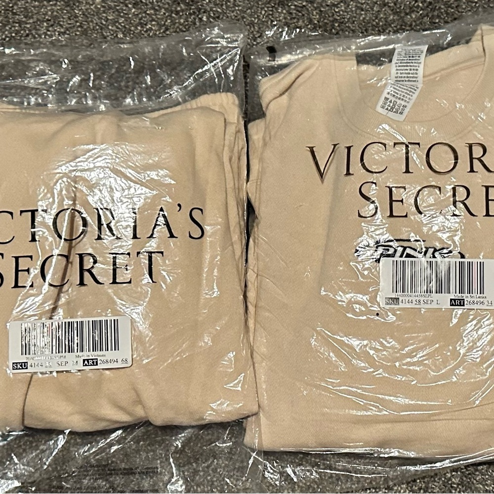 VS PINK Canvas Racing Series 3-Piece Crew Sweatshirt, Sweatpants, & Matching Tee - Picture 5 of 8